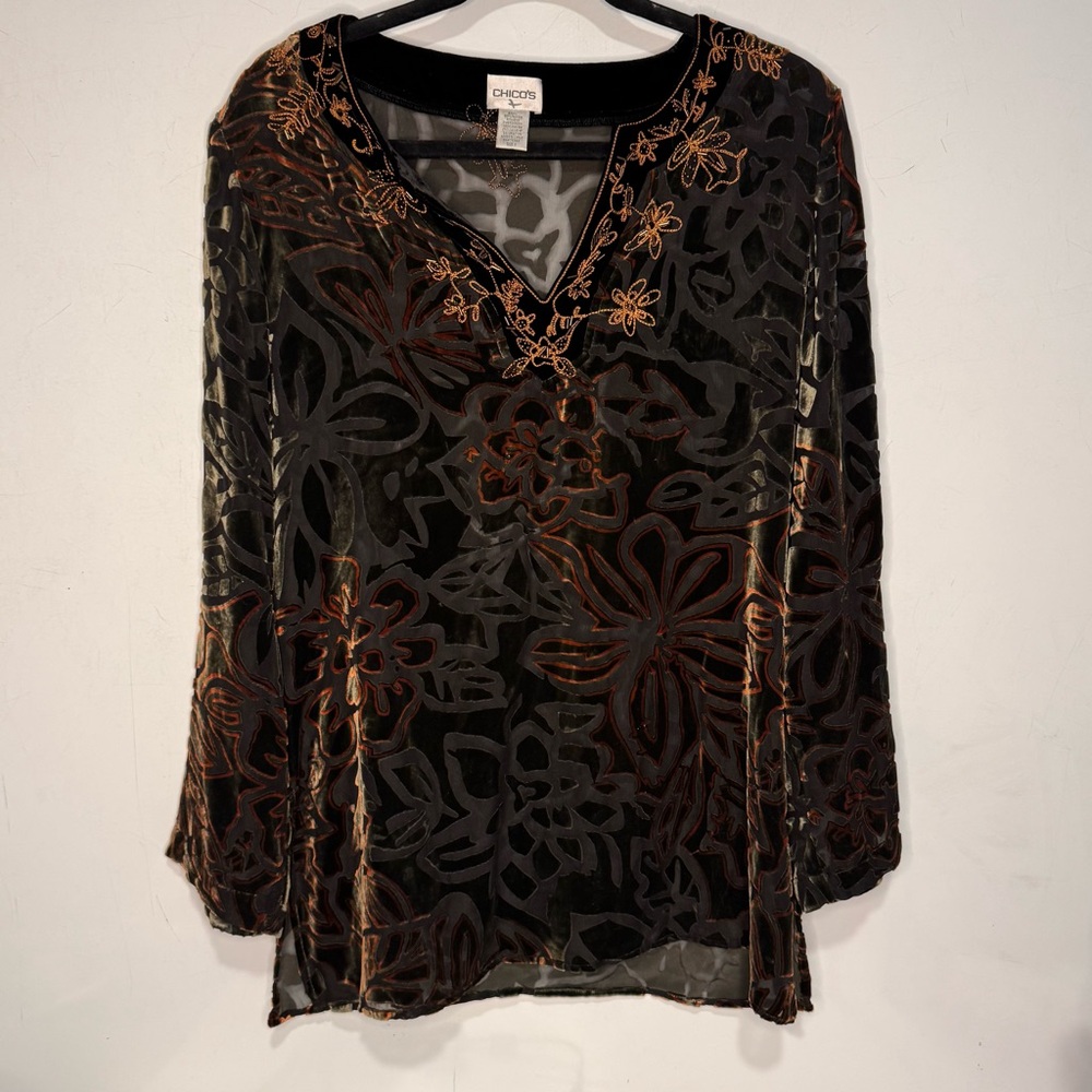 Chico’s Embroidered Velvet Burnout Tunic Top | Black Floral | Size 1 (M/8–10) - Picture 2 of 6